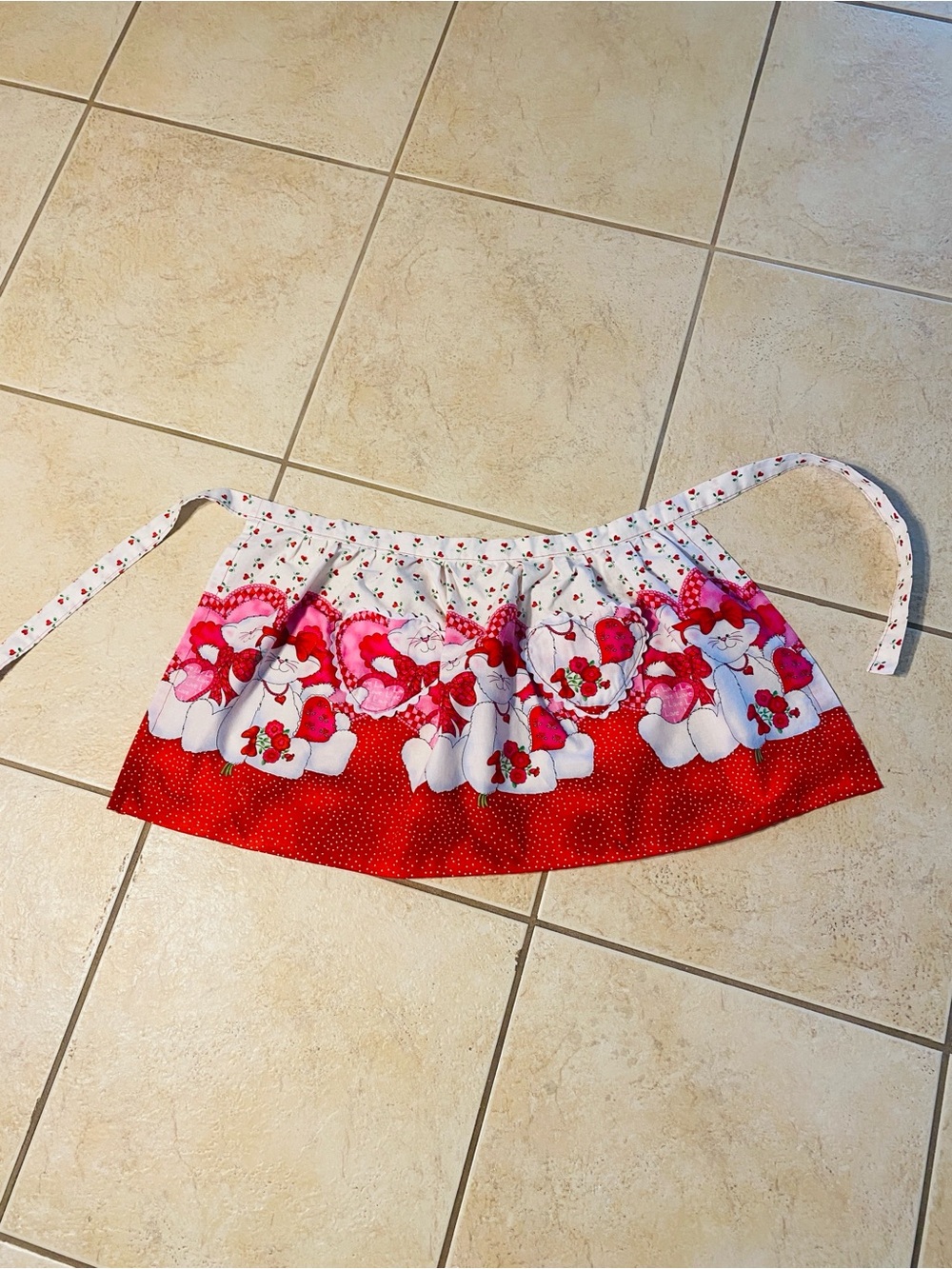 Vintage White and Red Heart-Print Mini Skirt
